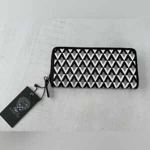 Vince Camuto full size zipper wallet